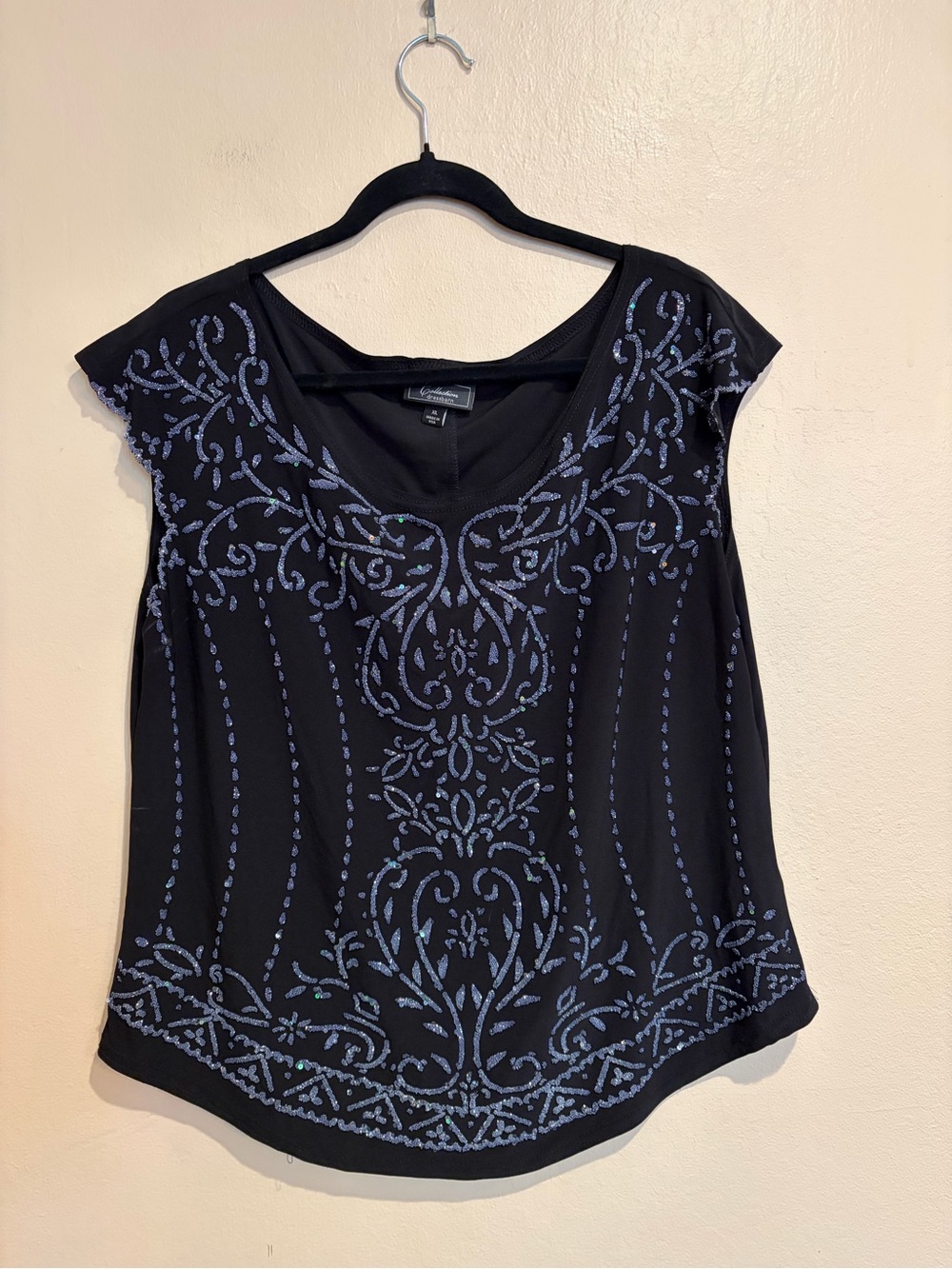 Beautiful Vintage DressBarn Black High-Low Blouse, w/ Intricate Blue Sparklies